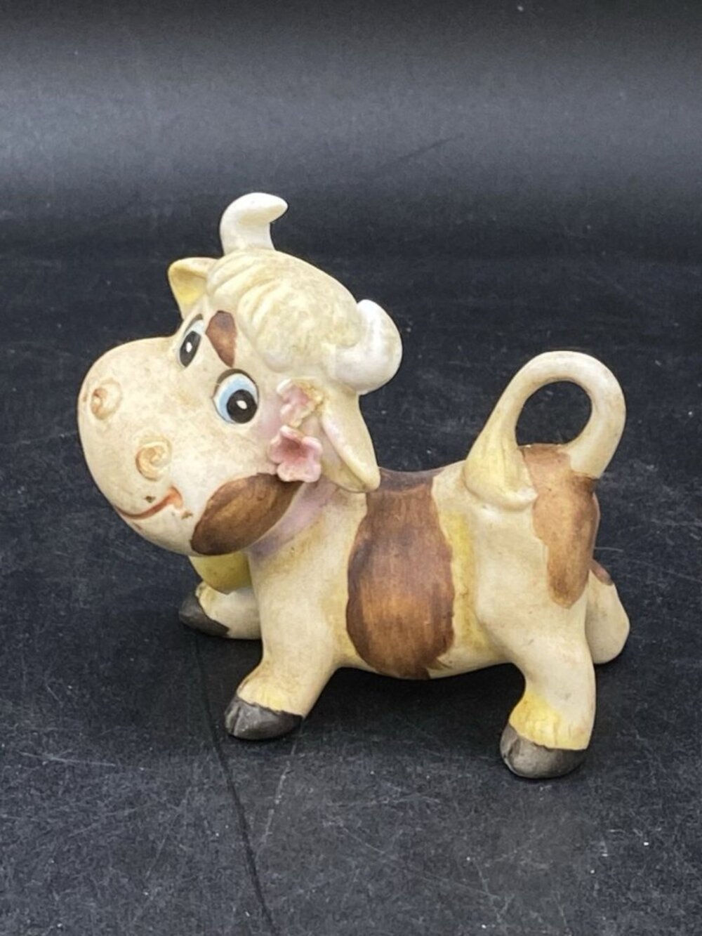 Kelvin Cow Figurine Mini Cow With Flowers Kitschy